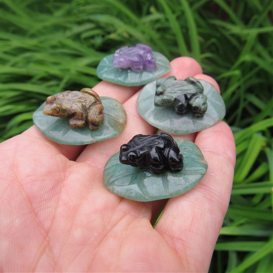 Vintage Carved Tiger's Eye Frog on a Jade hotsell Lily Pad