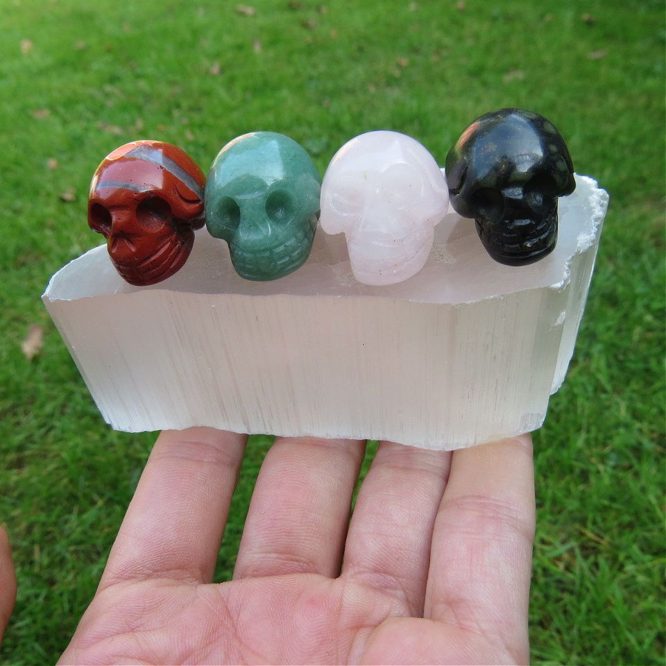 Mini Crystal Skull Carvings